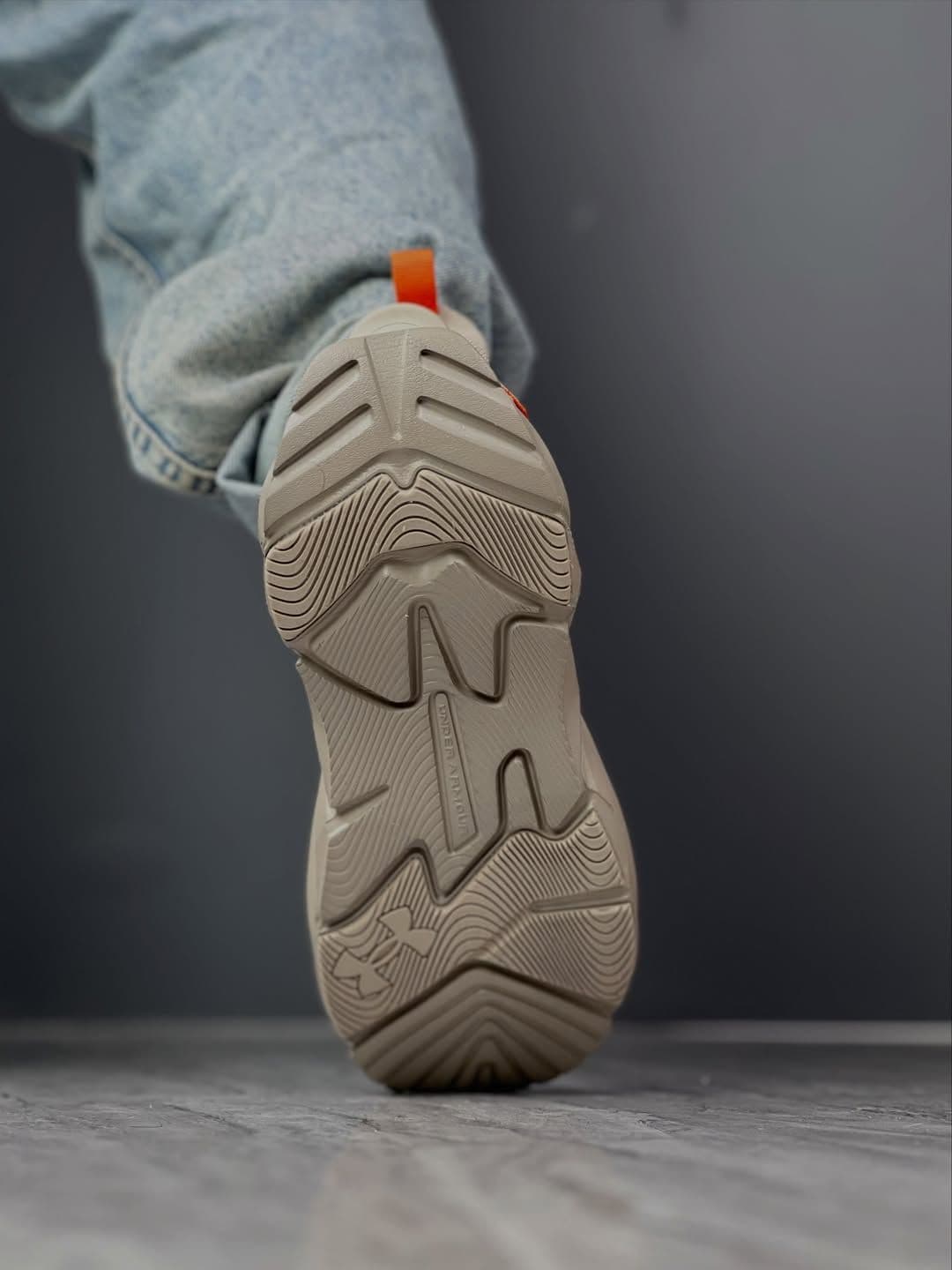 خرید کتونی مردانه آندر آرمور (Under Armour) مدل تابستانی
