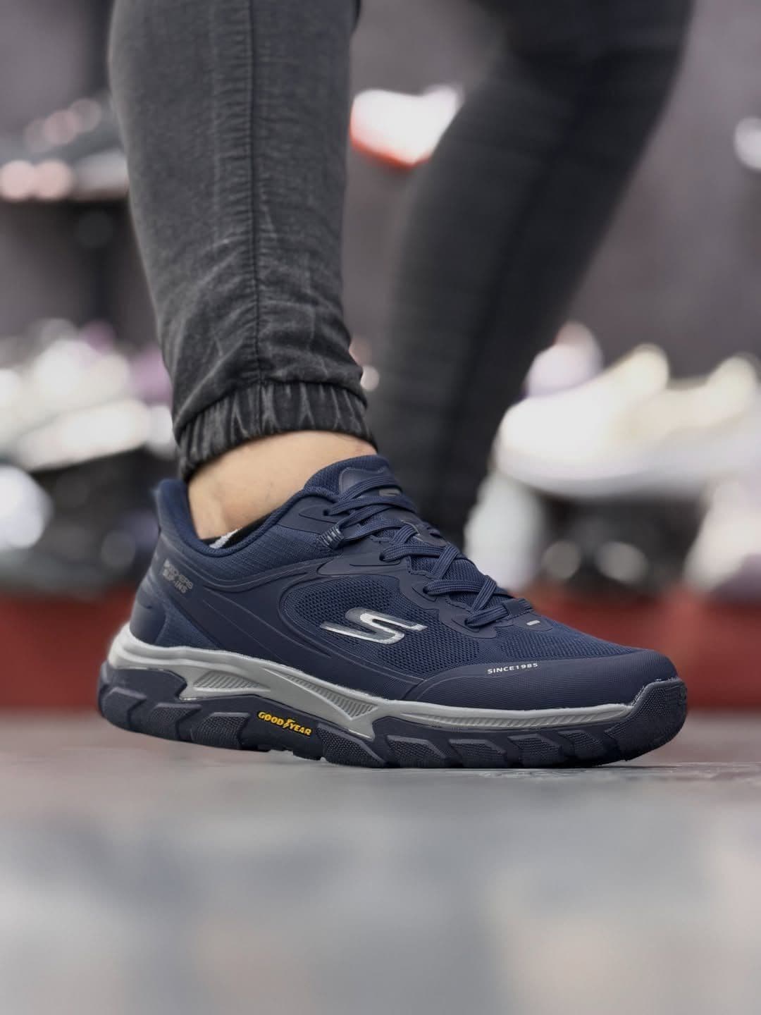 خرید و قیمت کتانی اسکیچرز گودیر (Skechers Goodyear) | آتناکالا
