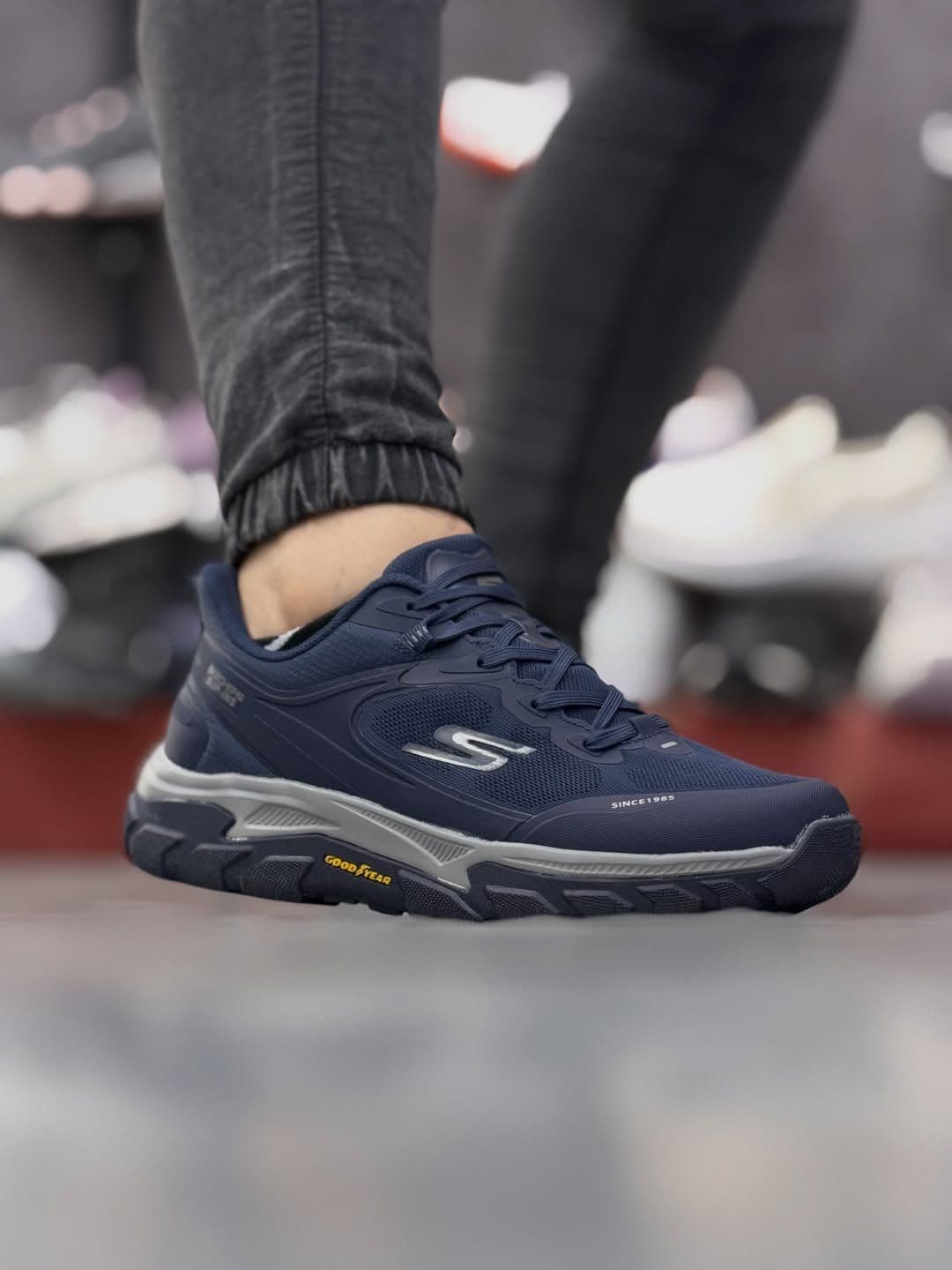 خرید و قیمت کتانی اسکیچرز گودیر (Skechers Goodyear) | آتناکالا