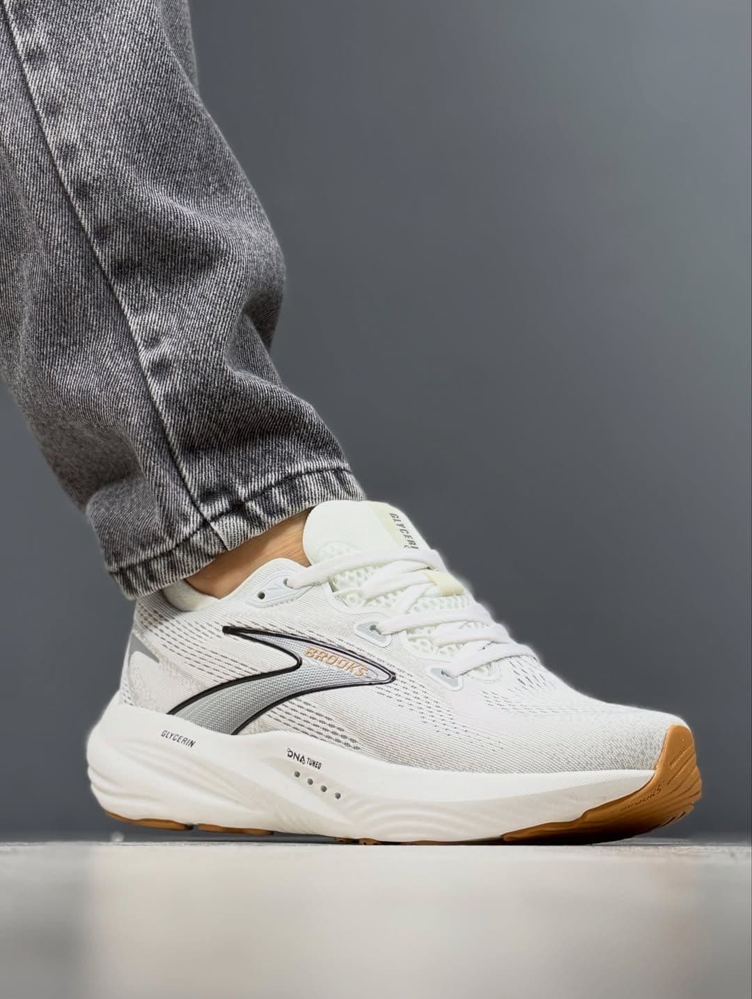 کفش بروکس رانینگ مردانه (Brooks Running) با زیره DNA LOFT | مدل پیادهروی و روزمره سایز 41 تا 45