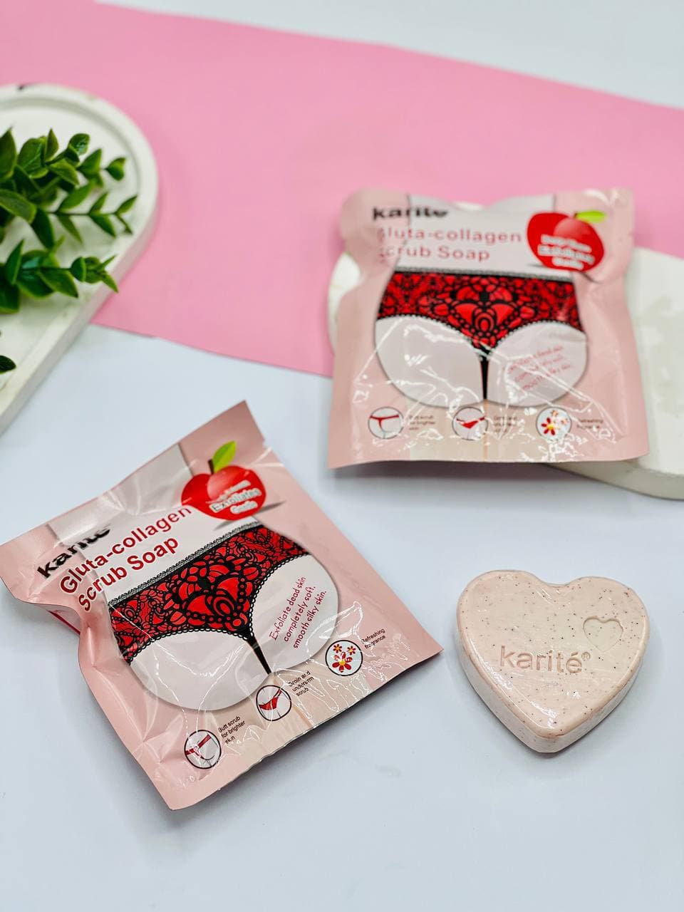 خرید صابون اسکراب کاریته | روشنکننده و لایهبردار نواحی حساس بدن با خاصیت ضدجوش و ضدقارچ