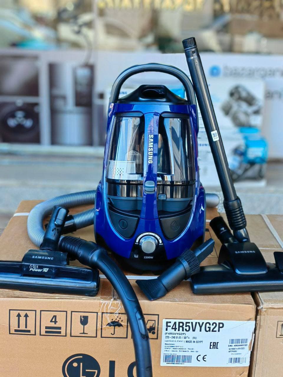 نقد و بررسی تخصصی جاروبرقی سامسونگ 2200 وات مدل VCC8836V36 – غول مکش آبی رنگ